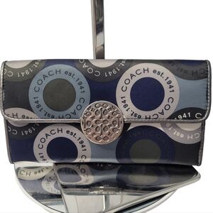 Coach Snap Head Wallet EUC